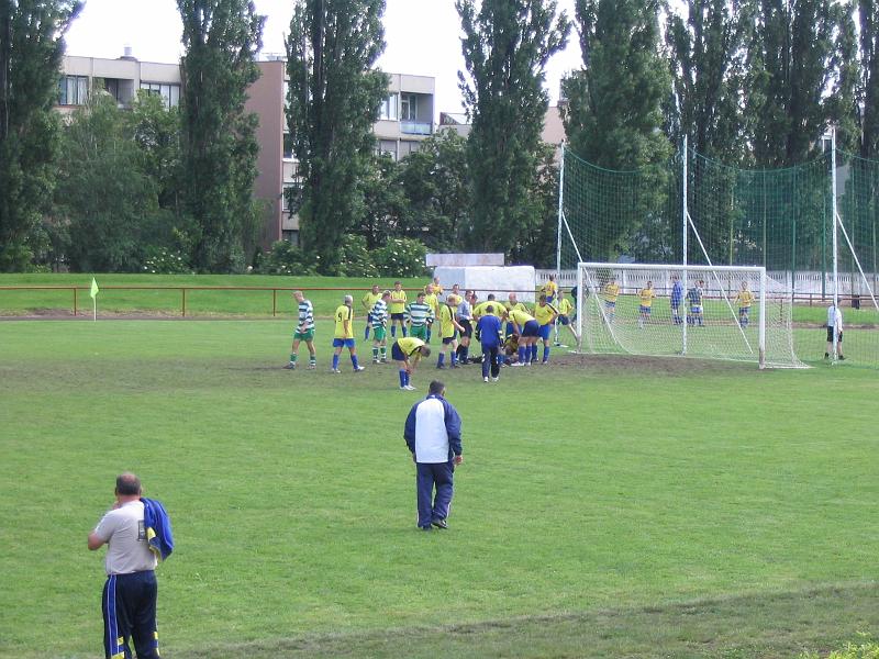 Nigel crops the Caderach keeper.JPG